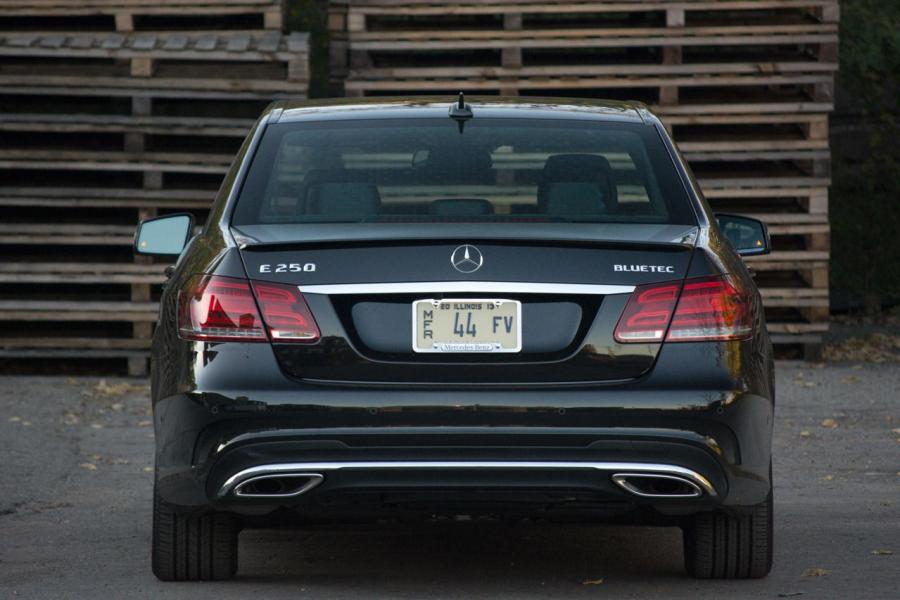  Mercedes-Benz E250 BlueTec 2014 года  (фото 6 из 13)